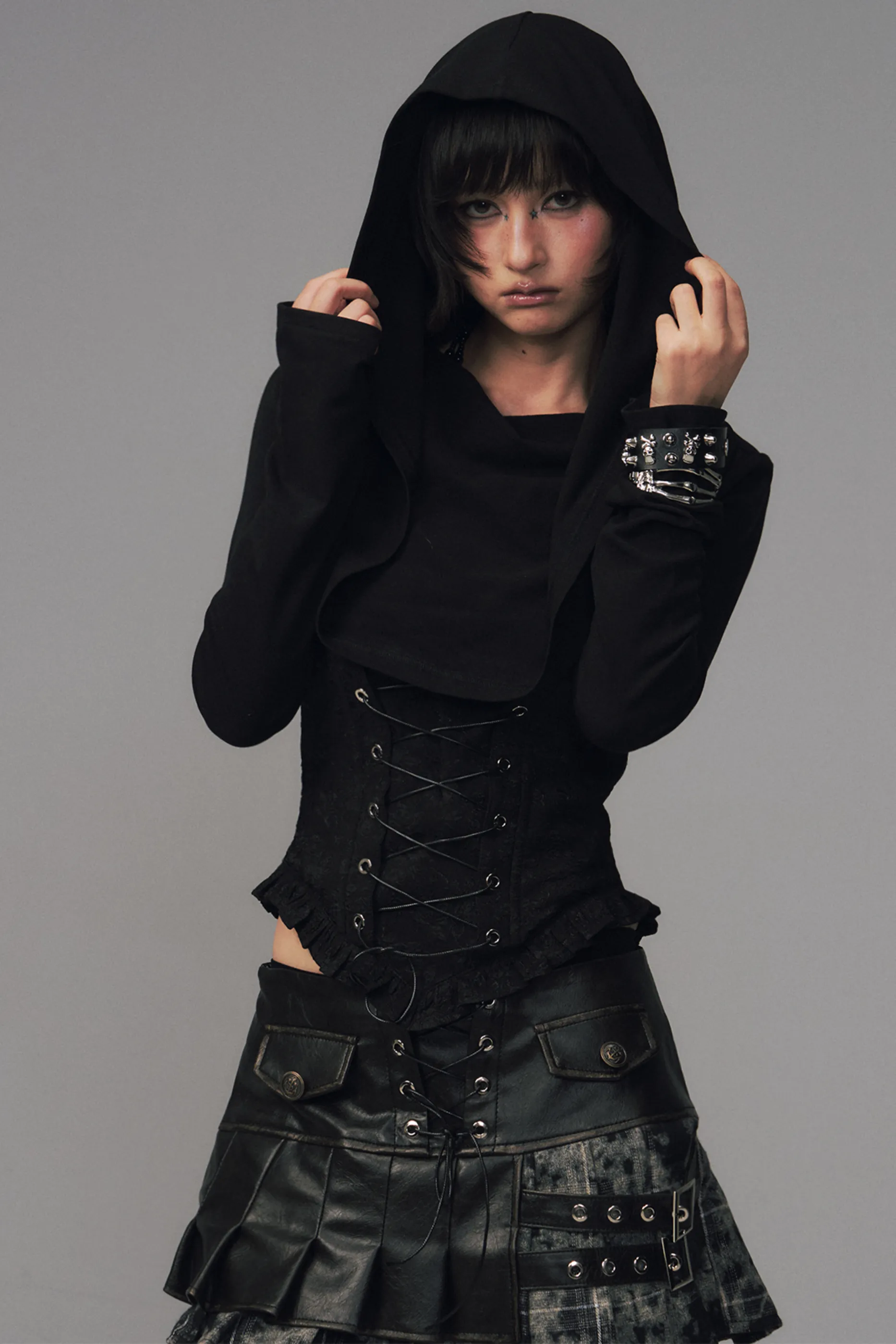 ダークスリムデザイントップス sold by Belchic product image thumbnail 3