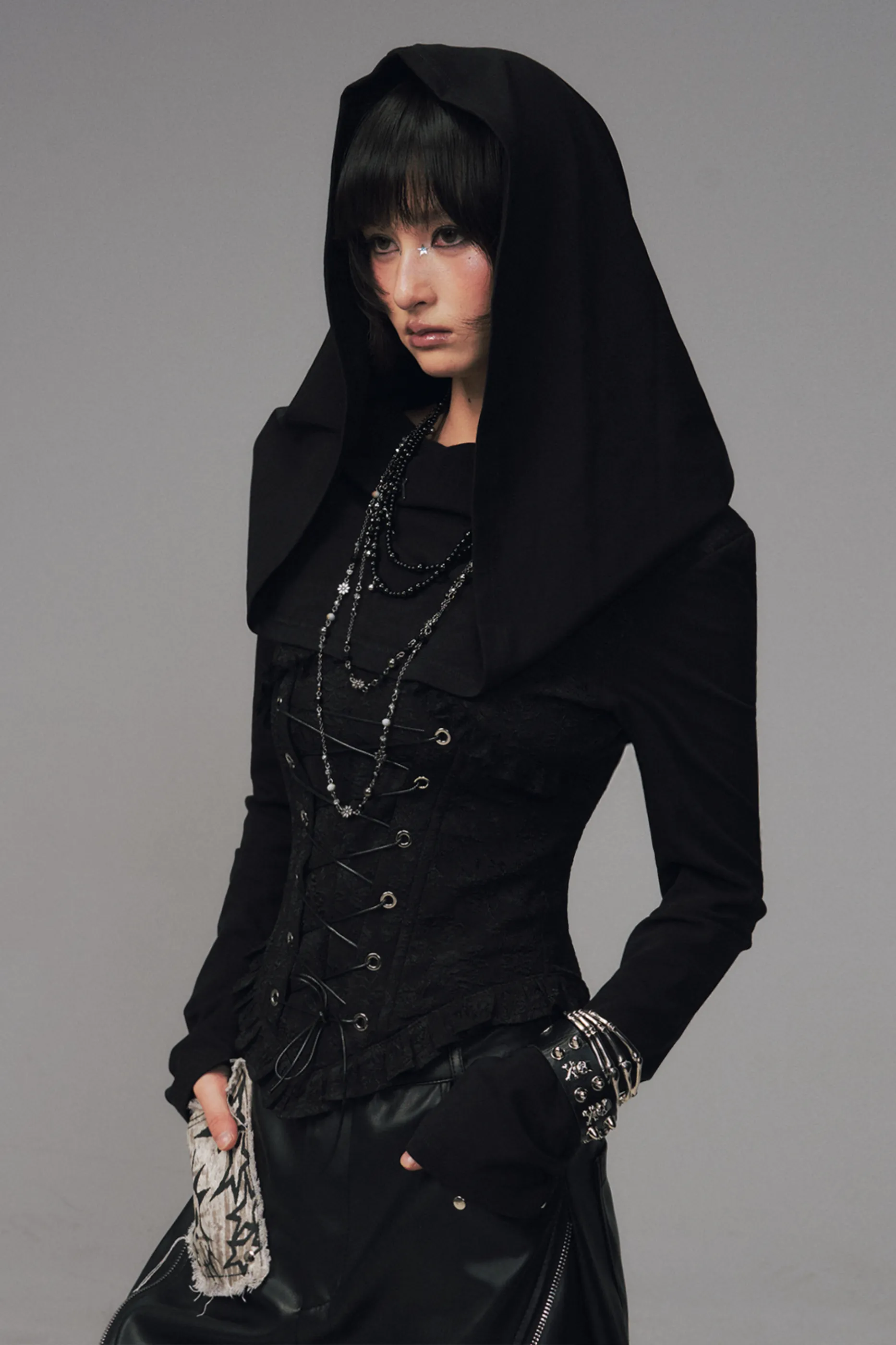 ダークスリムデザイントップス sold by Belchic product image thumbnail 2