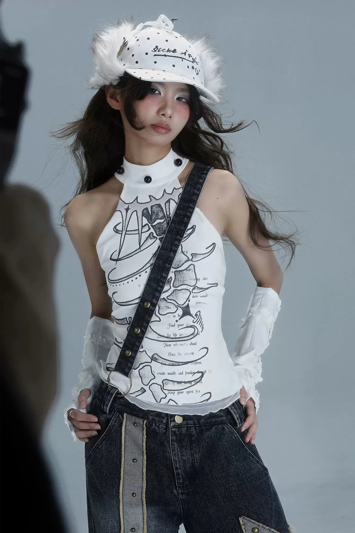 Y2Kノースリーブハイネックトップス sold by Belchic product image thumbnail 2
