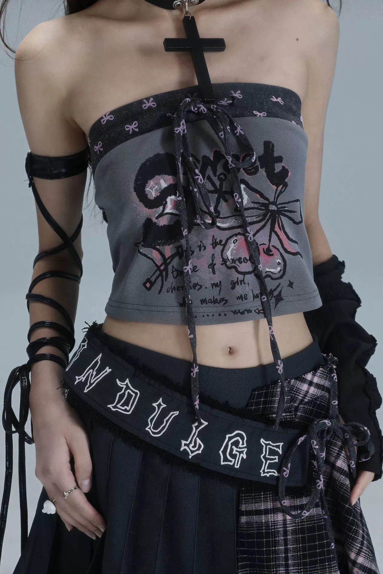 Y2Kパッチワークプリンテッドチューブトップ sold by Belchic product image thumbnail 3