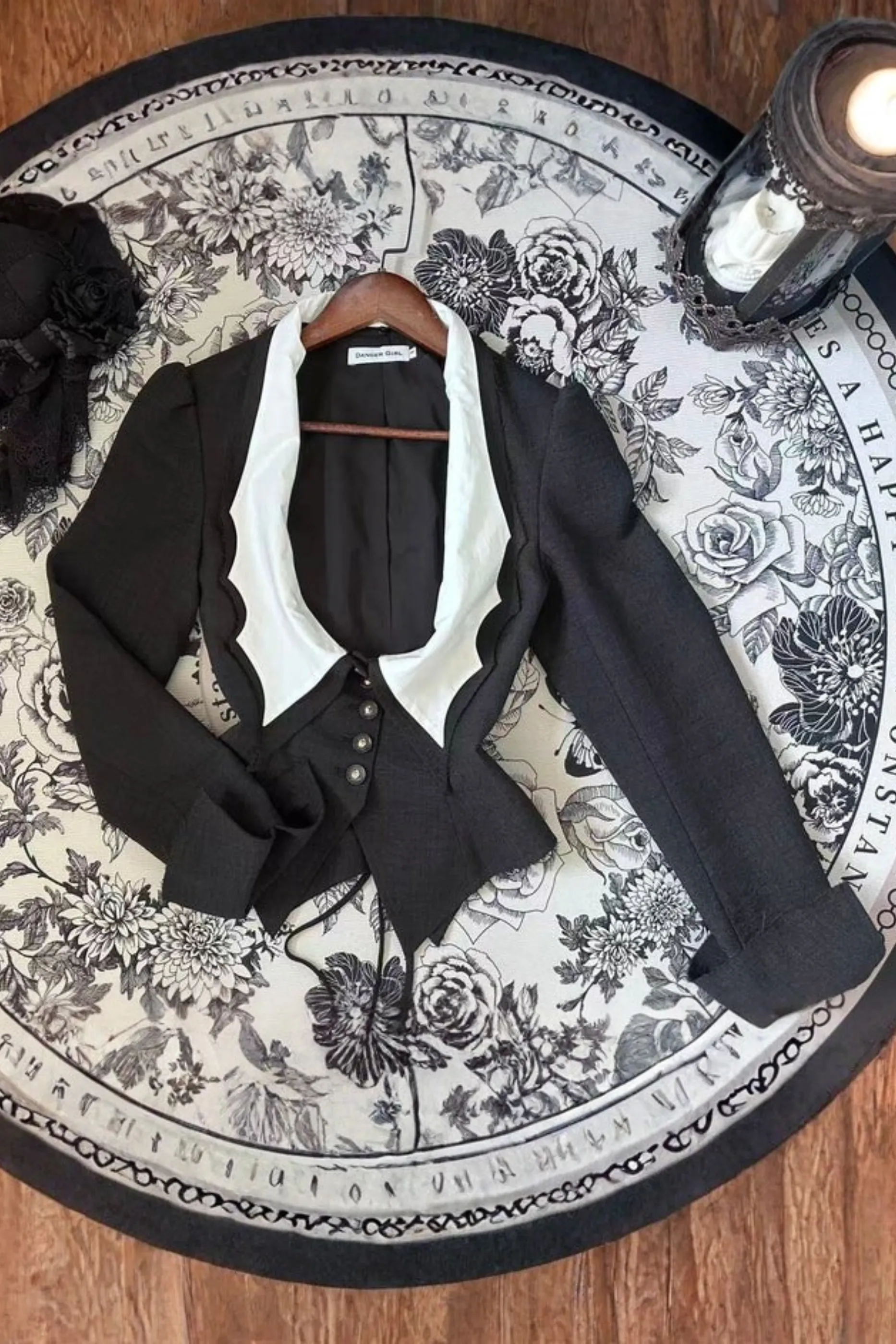 【3月19日予約締切】クラシカルゴシックドレス+ジャケット+ベストスカート+シャツ sold by Belchic product image thumbnail 3