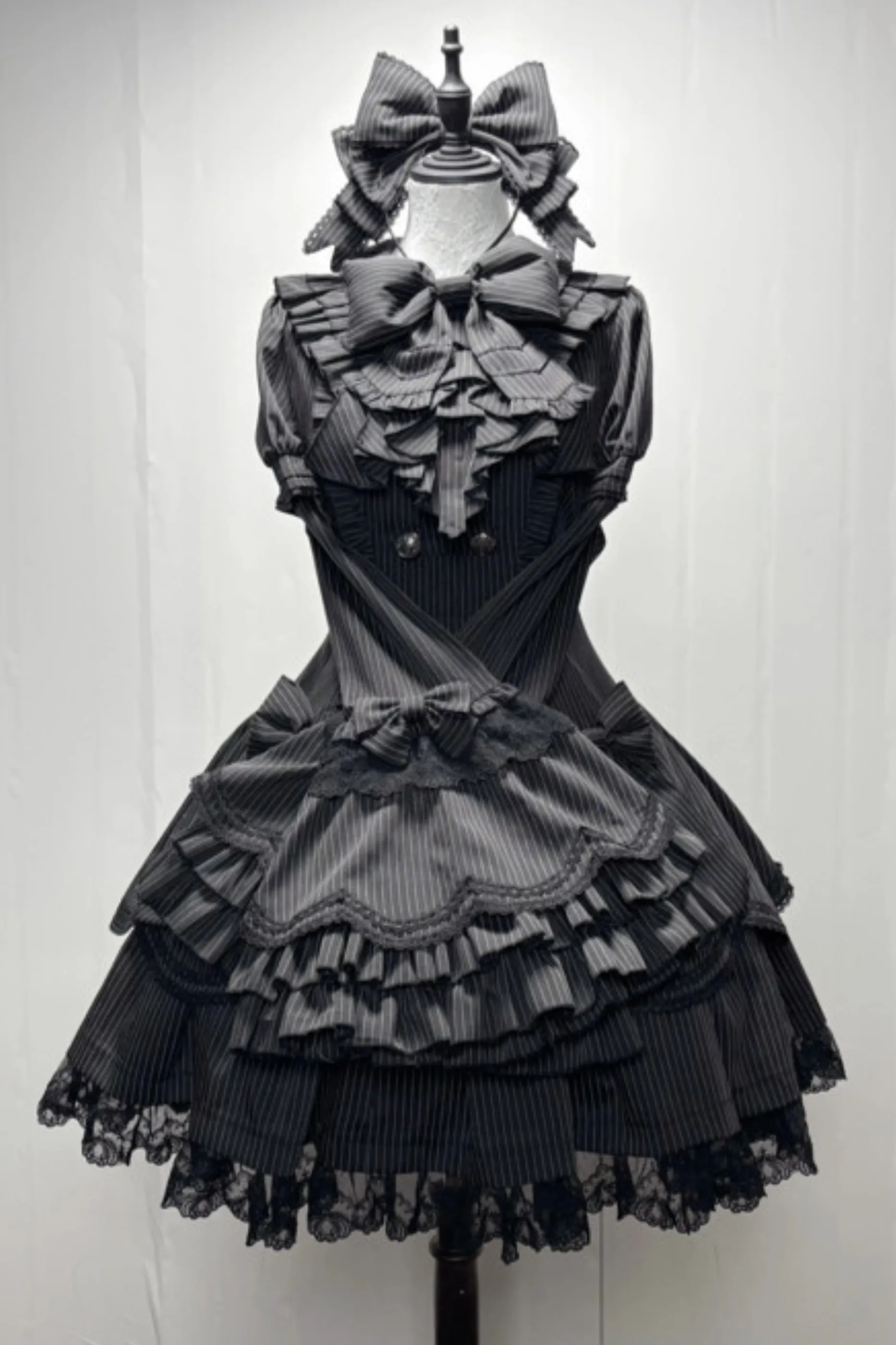 ダークゴシックドレス+スリーブ+カチューシャ sold by Belchic product image thumbnail 2