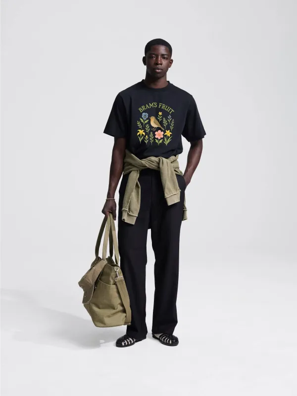 Robin T-shirt - Black made by Bram's Fruit