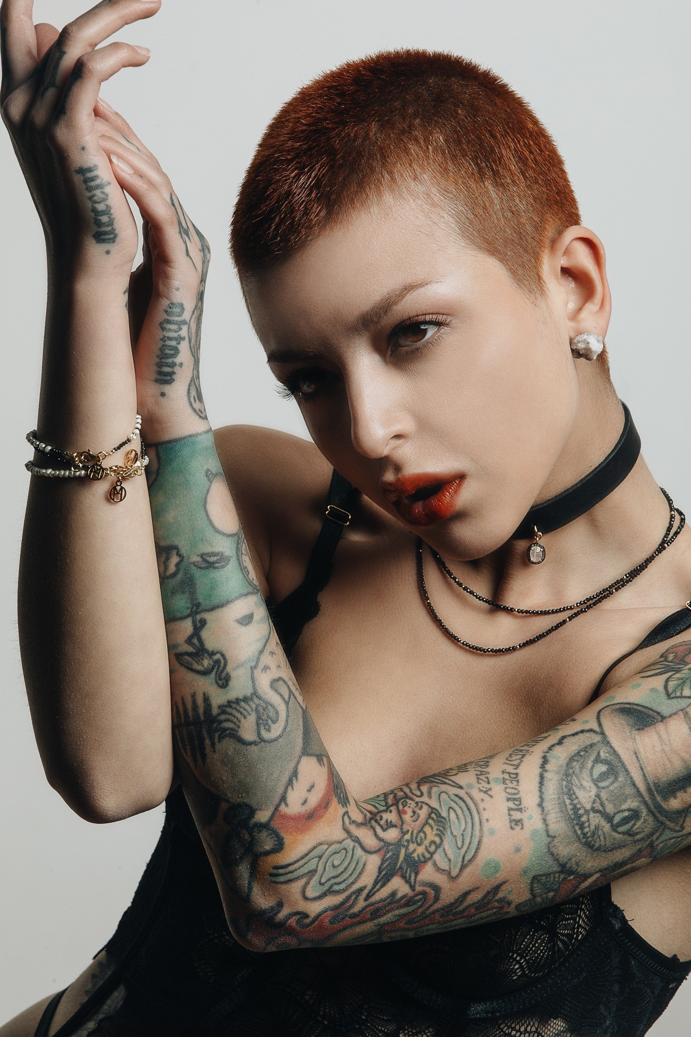 Moonstone Diamond XL Leather Choker sold by MHART product image thumbnail 2