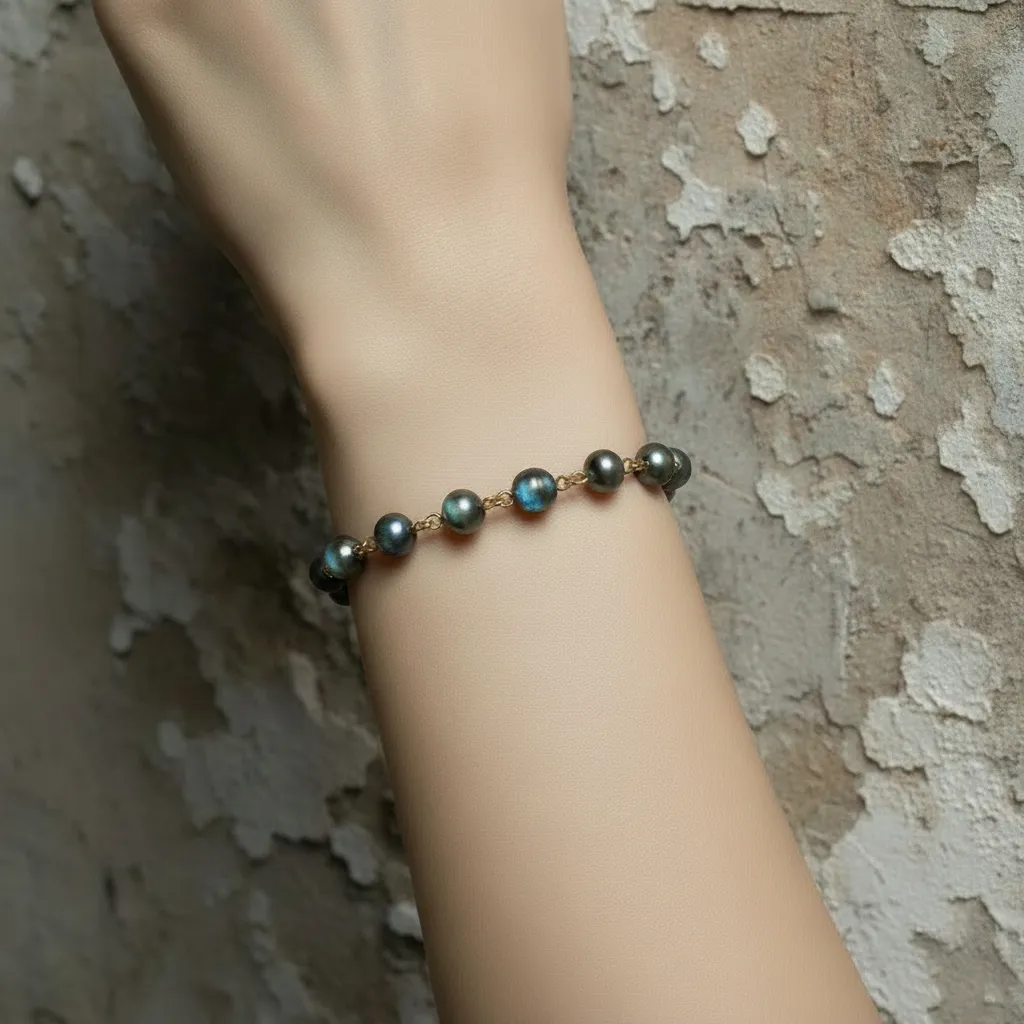 Linked 14k Gold Labradorite Bracelet sold by MHART product image thumbnail 2