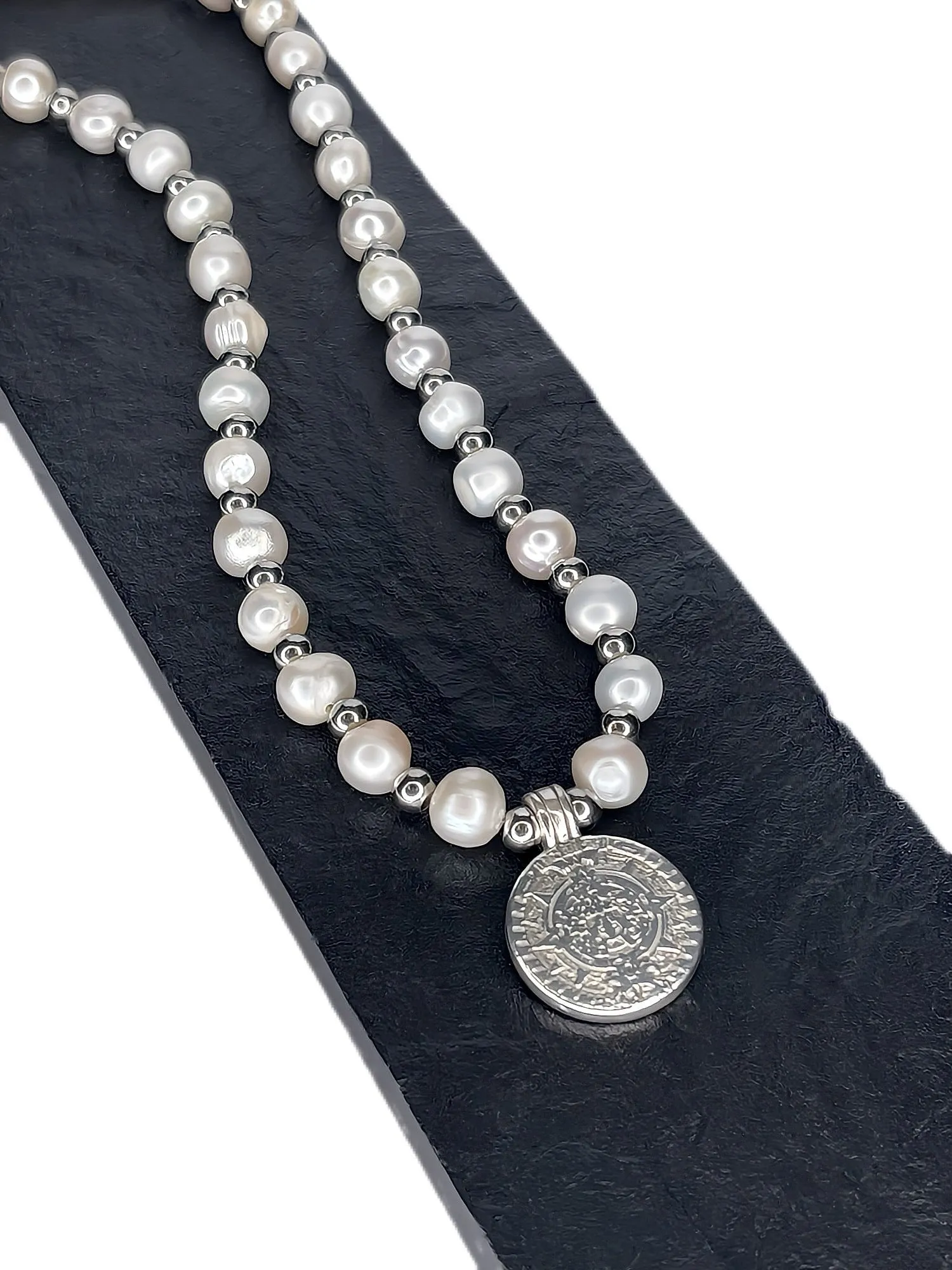 Freshwater Pearl Coin Necklace sold by MHART product image thumbnail 2