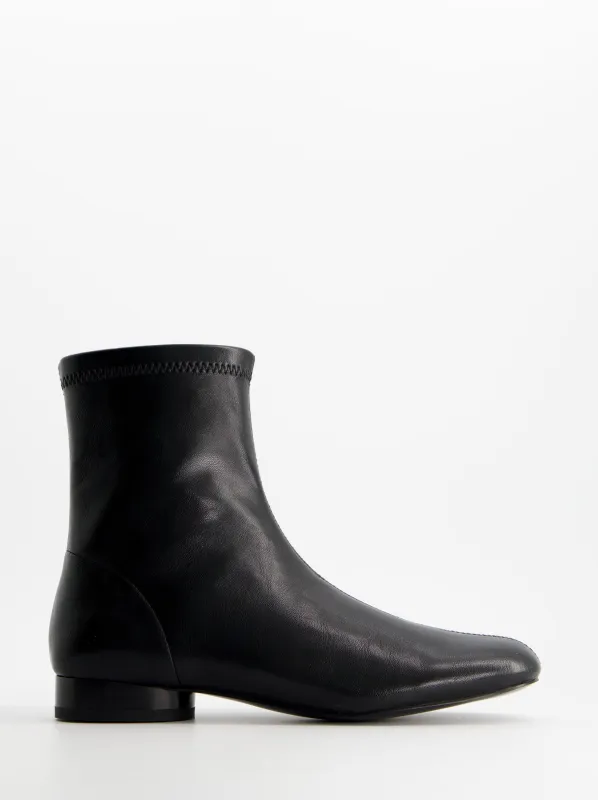 Low-heeled ankle boots - ULK Amaia made by Ulanka