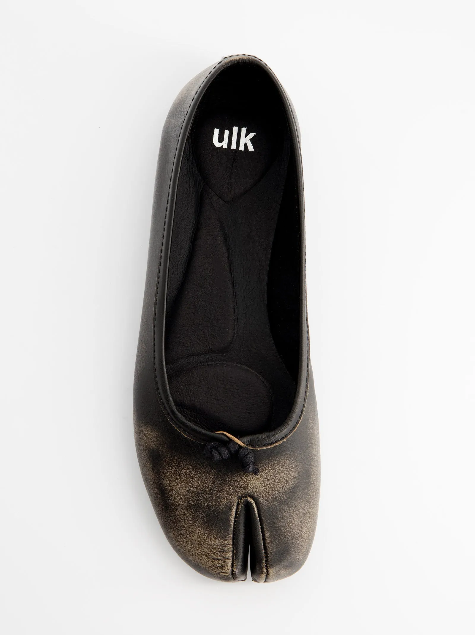 Brush-off leather tabi ballerina flats - ULK Karva sold by Ulanka