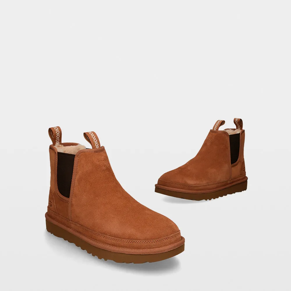 UGG Chelsea - Suede ankle boots with pull tabs sold by Ulanka product image thumbnail 3