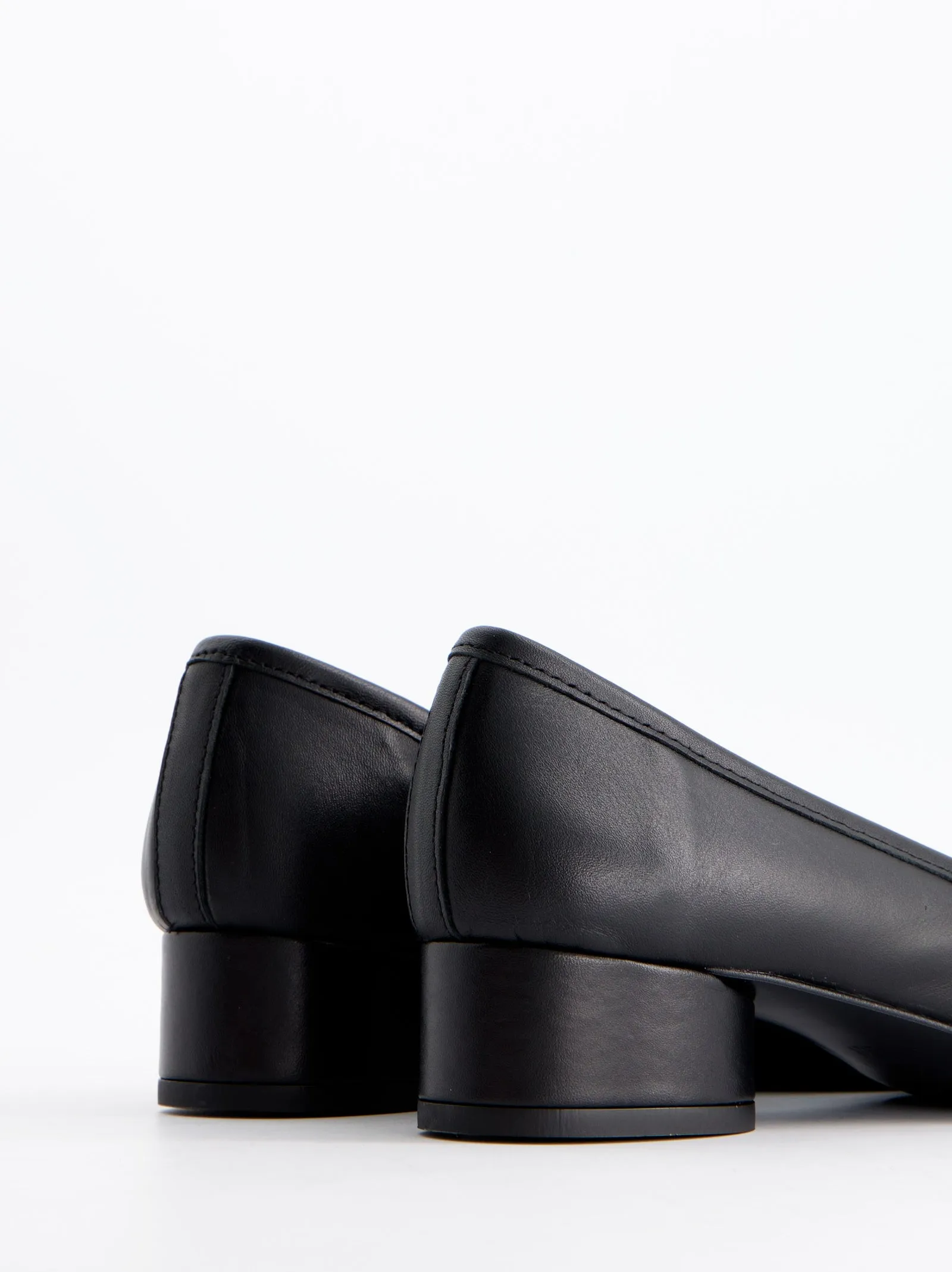 Low-heeled tabi ballet flats - Kala sold by Ulanka product image thumbnail 5