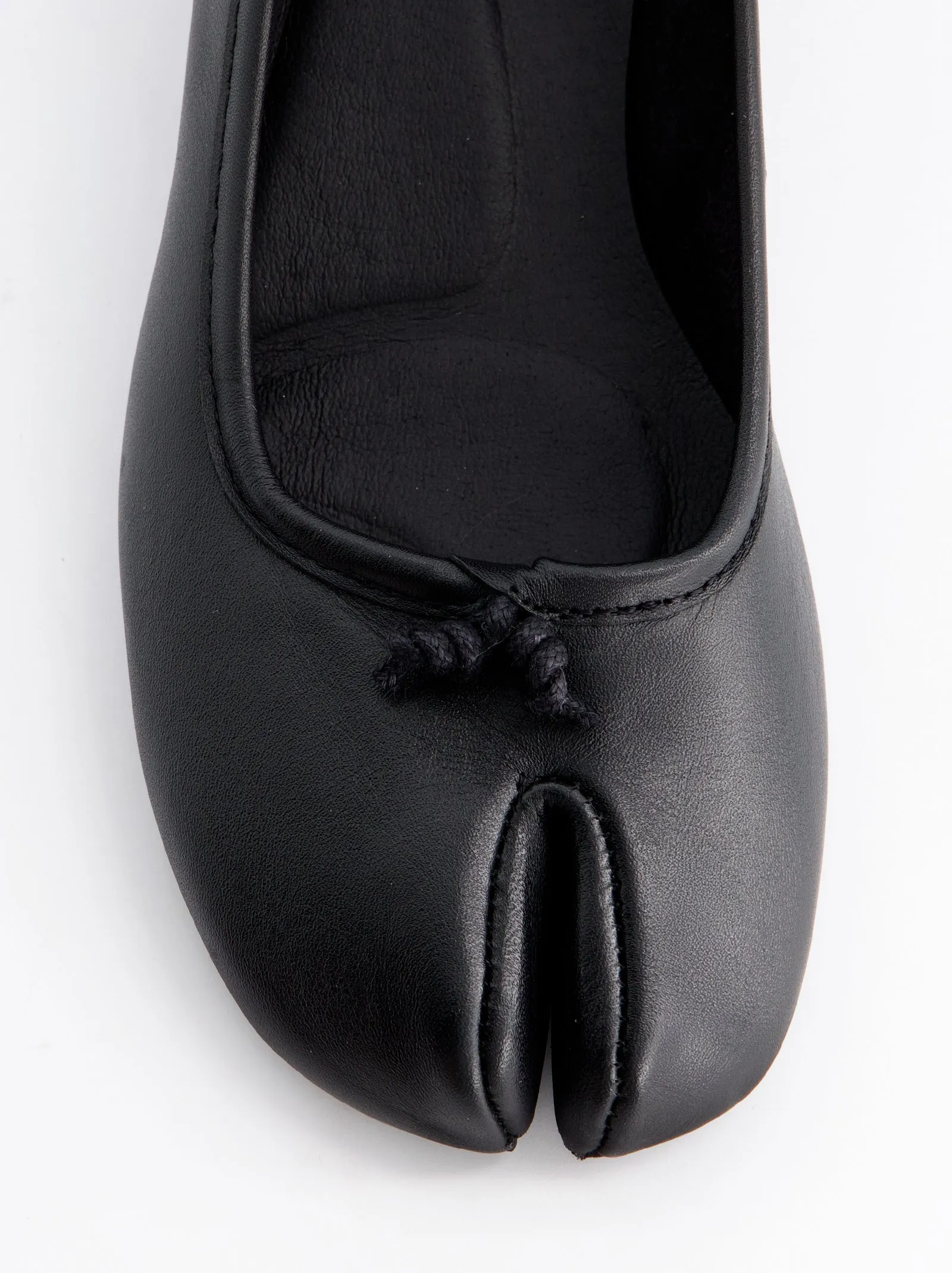 Low-heeled tabi ballet flats - Kala sold by Ulanka product image thumbnail 2