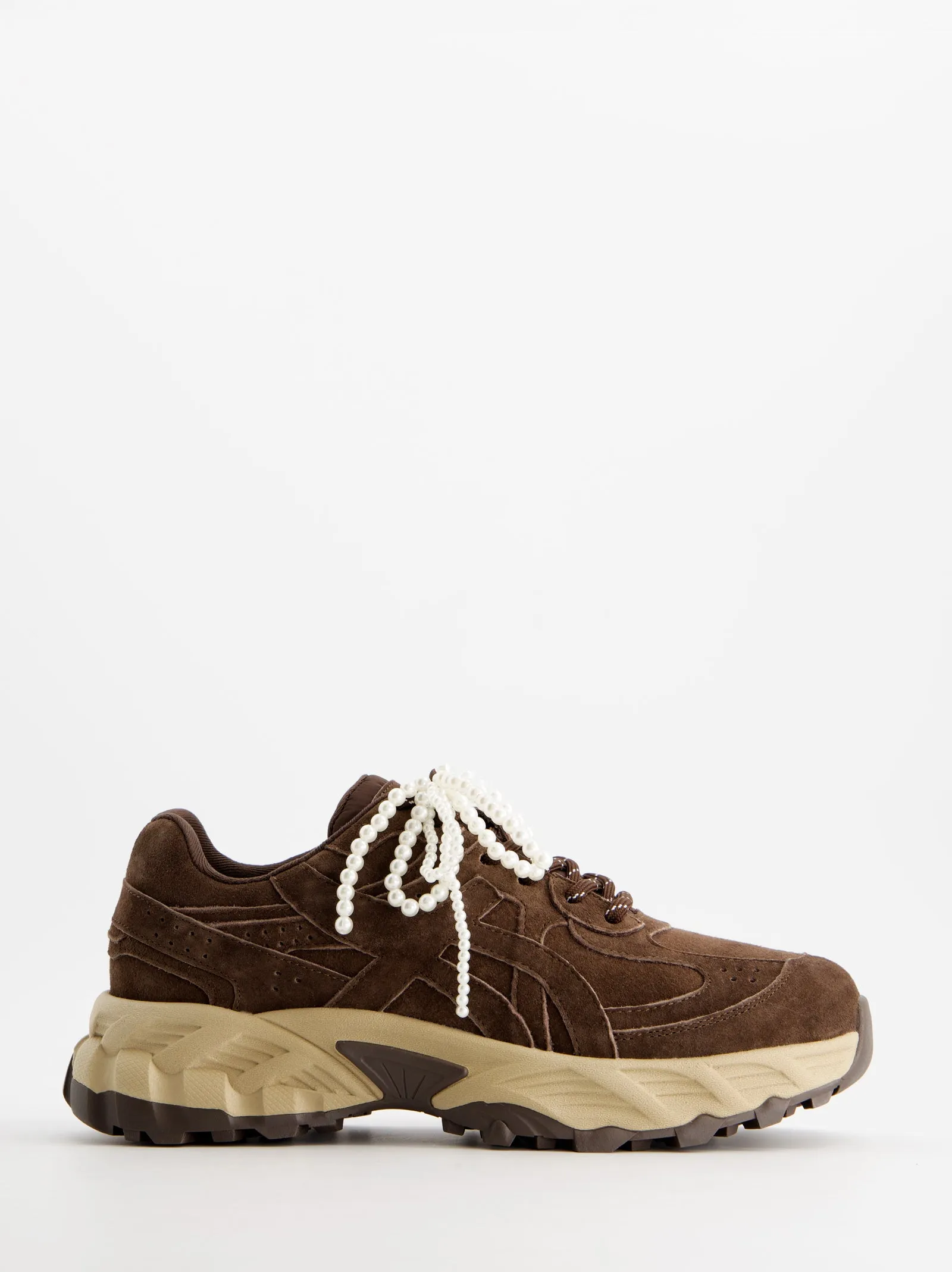 Chunky leather sneakers with charm - ULK Laka sold by Ulanka