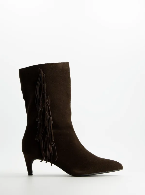 Suede kitten heel boot - ULK Duffy sold by Ulanka