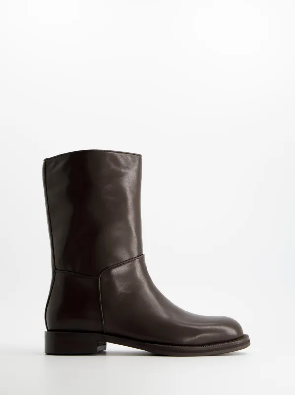 Flat leather ankle boots - ULK Tommy made by Ulanka