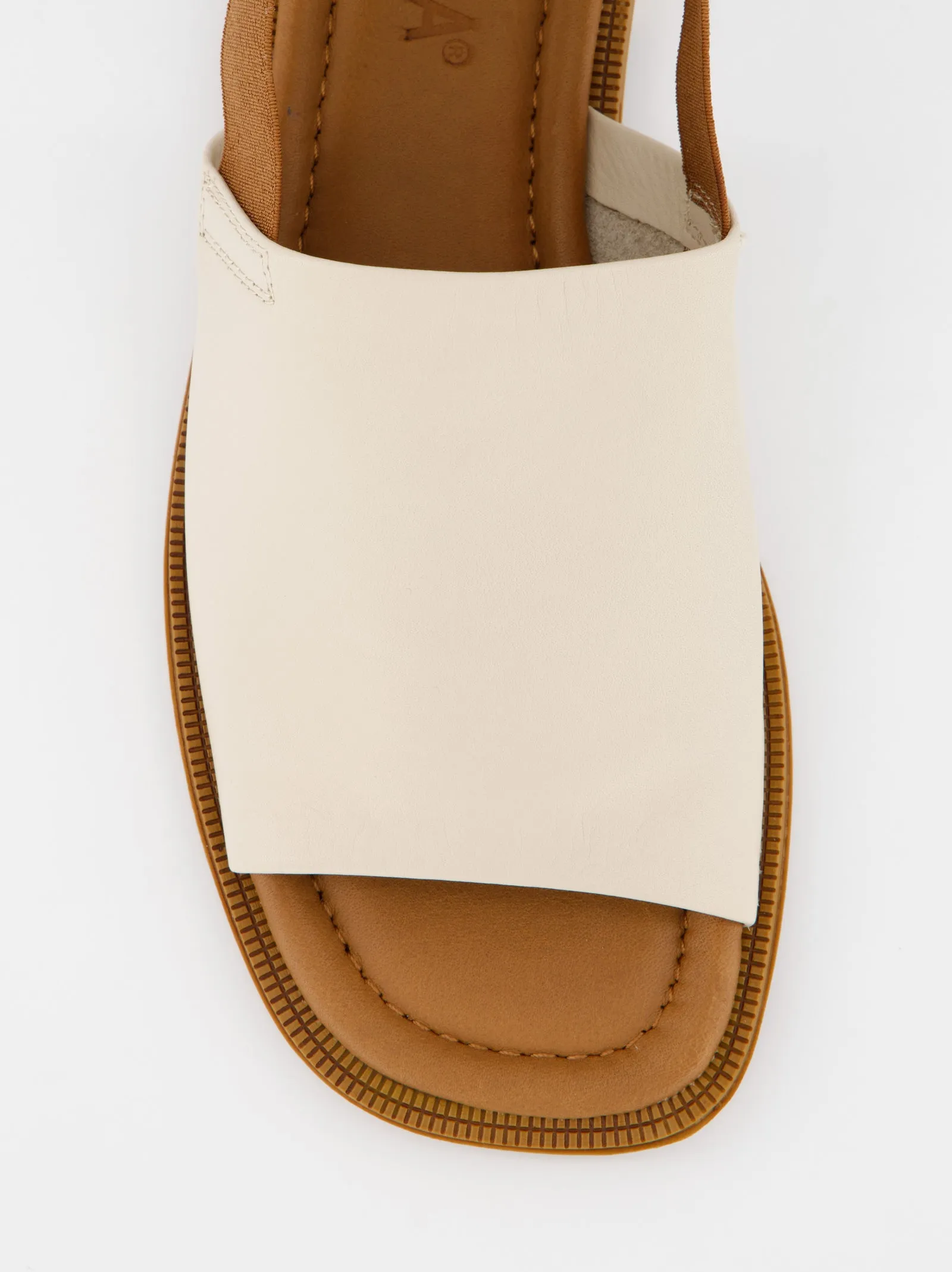 Ulanka Sandy flat leather sandals sold by Ulanka product image thumbnail 4