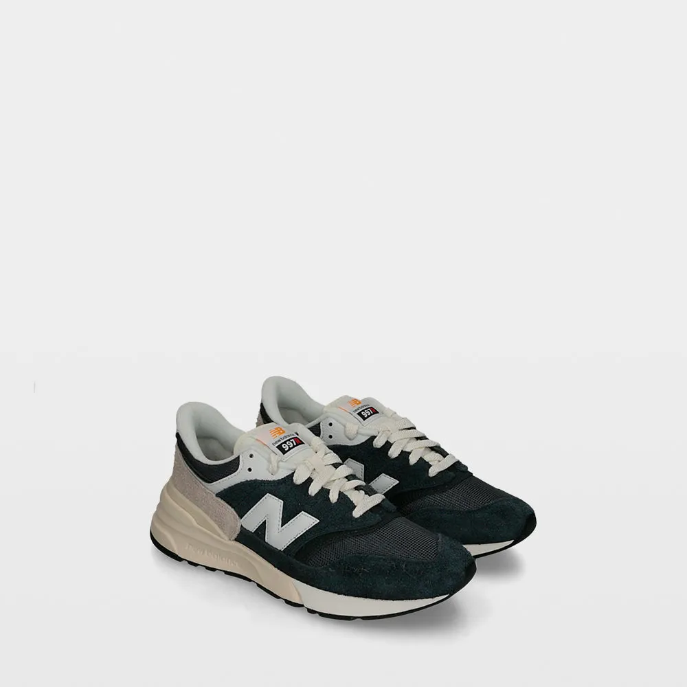 New Balance 997 - Sneakers sold by Ulanka product image thumbnail 2