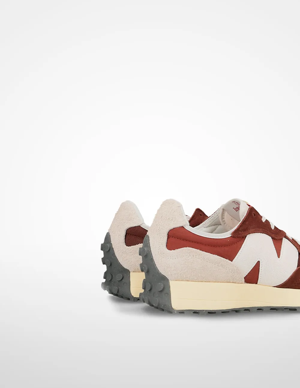 New Balance 327 - Sneakers sold by Ulanka product image thumbnail 4