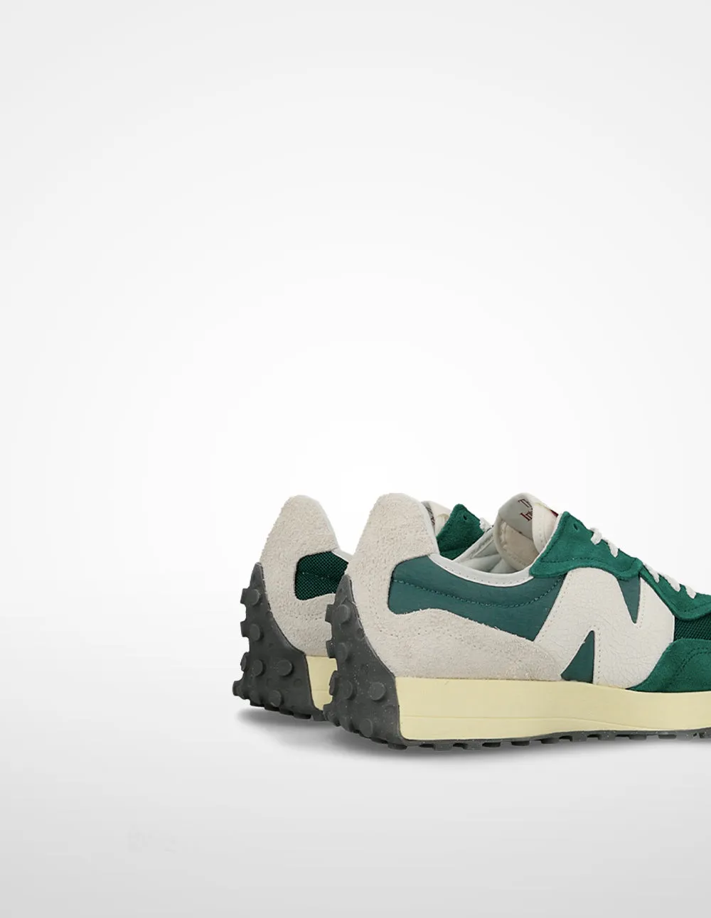 New Balance 327 - Sneakers sold by Ulanka product image thumbnail 4