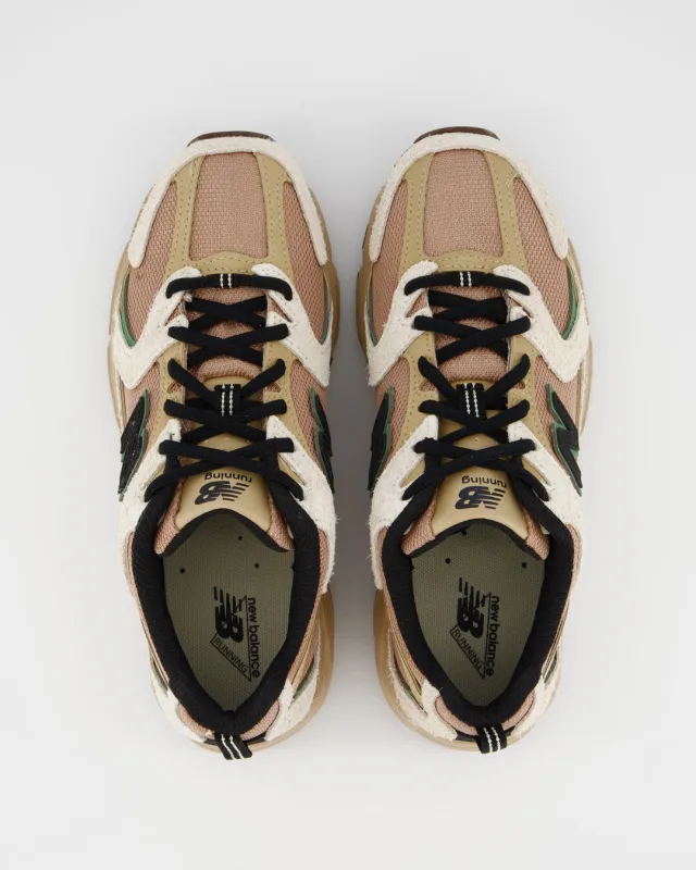 New Balance 530 - Leather Sneakers sold by Ulanka