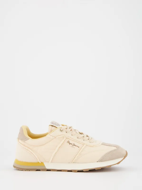 Pepe Jeans running shoes sold by Ulanka
