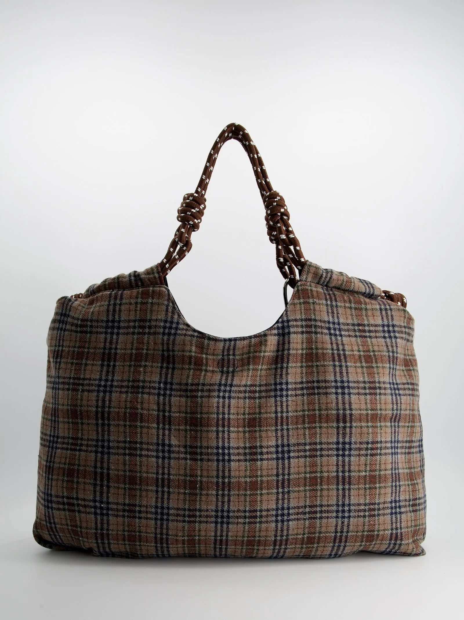 Bolso tote a cuadros con charms - Rever sold by Ulanka product image thumbnail 5