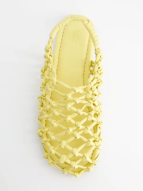 Sandalias de piel trenzada amarillas - Thunder sold by Ulanka
