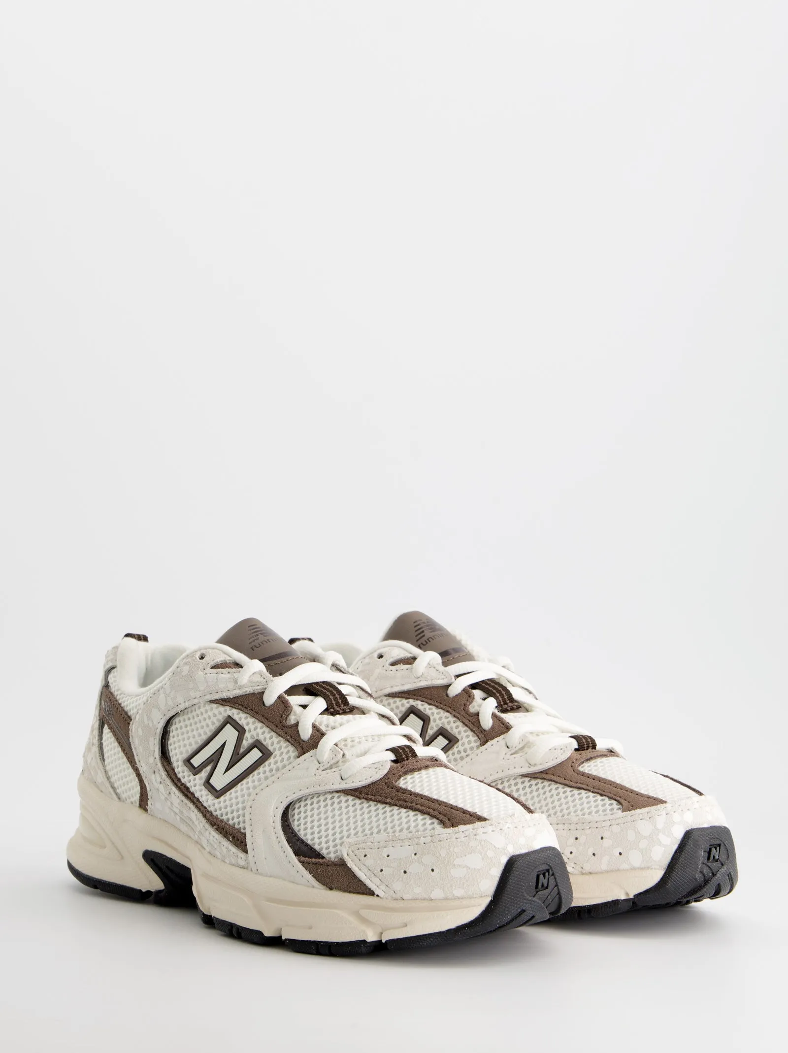 New Balance 530 Zapatillas de running en ante sold by Ulanka product image thumbnail 3