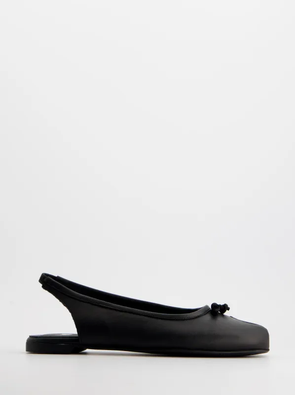 Bailarinas tabi destalonadas de piel - Kale sold by Ulanka