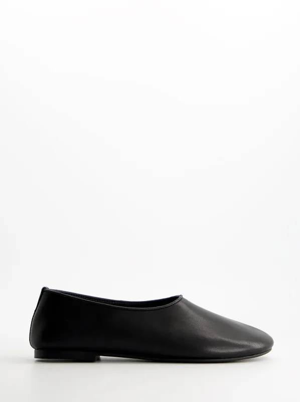 Luba Glove-Fit Leather Slipper Flats made by Ulanka
