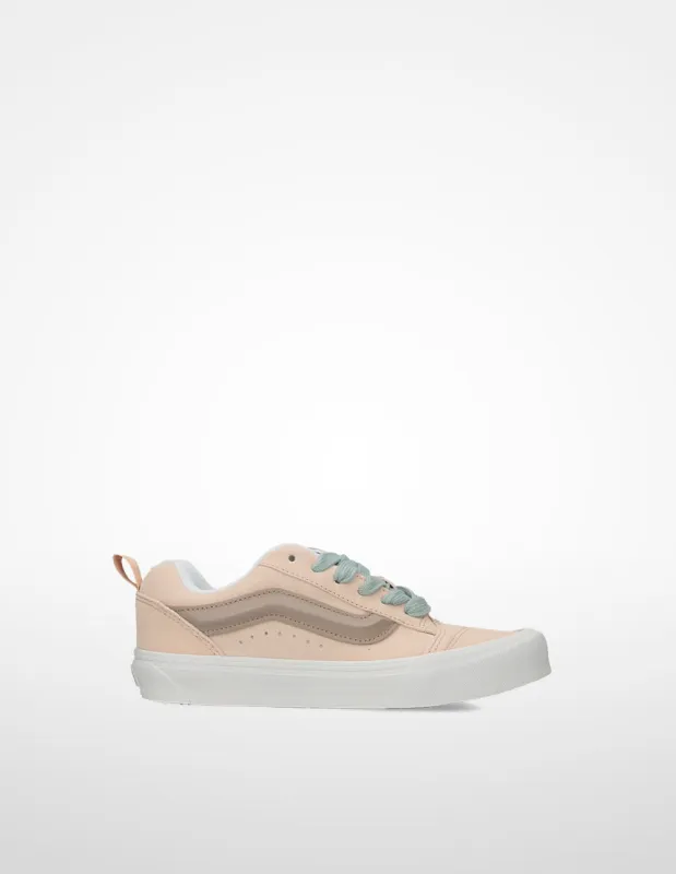 Vans Knu Skool - Sneakers made by Vans