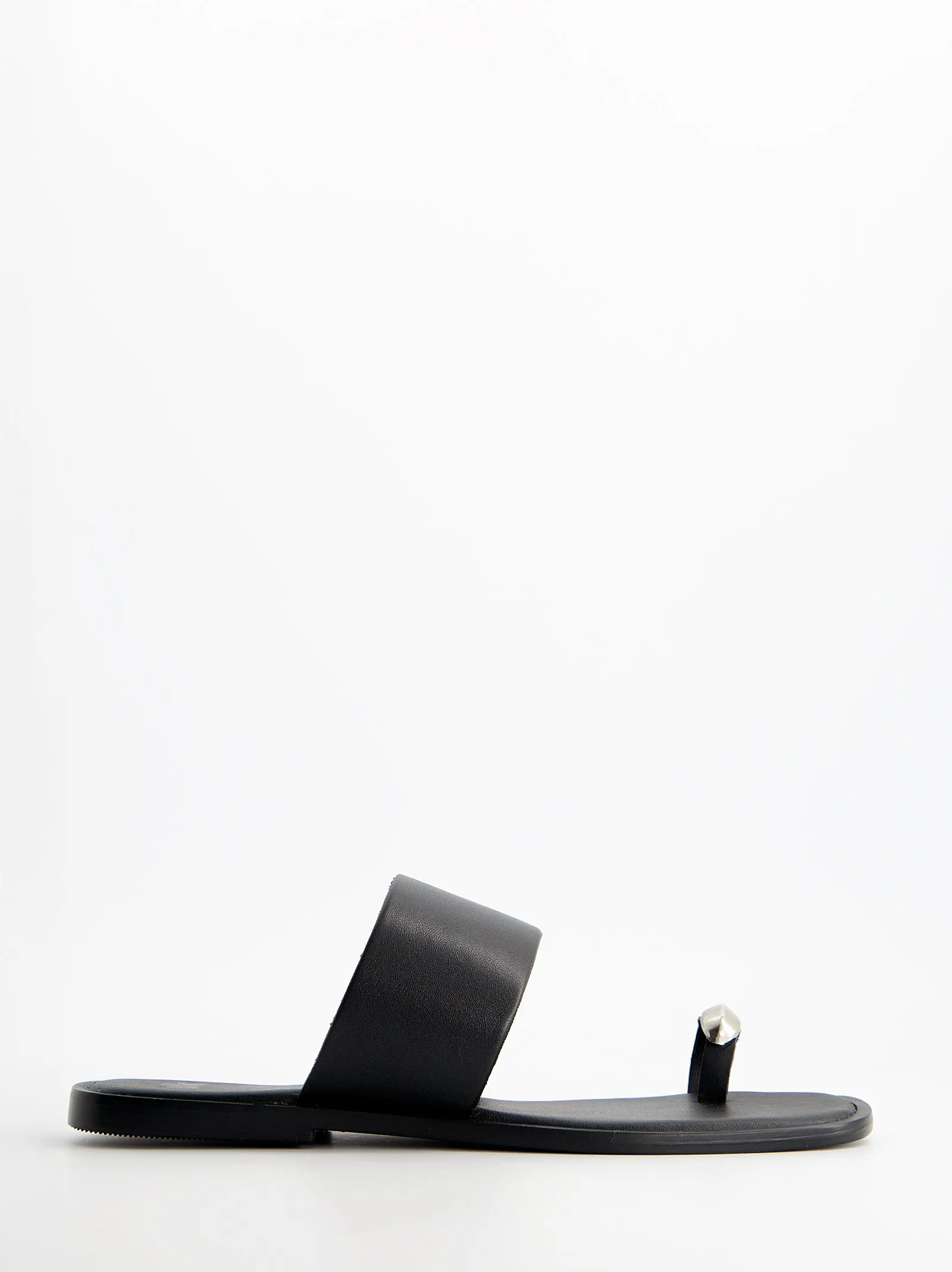 Black toe-ring leather flat sandals - Fraser sold by Ulanka product image thumbnail 2