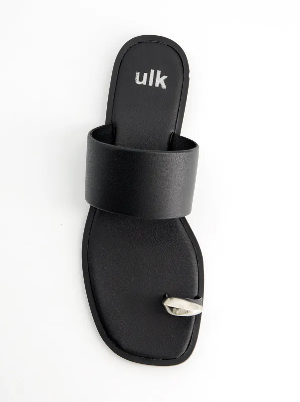 Sandalias planas de piel toe-ring negras - Fraser made by Ulanka