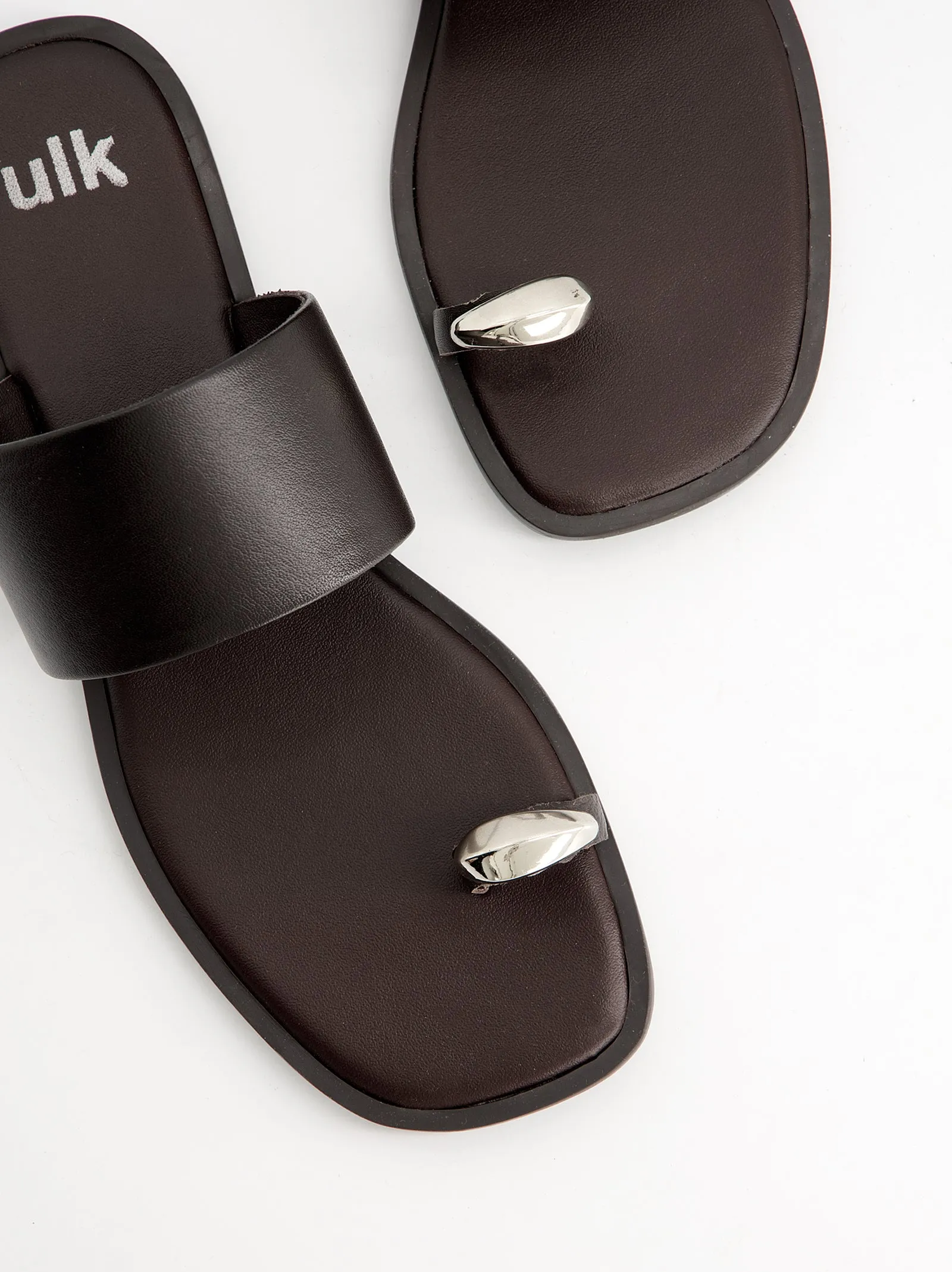 Fraser toe-ring leather flat sandals sold by Ulanka product image thumbnail 4