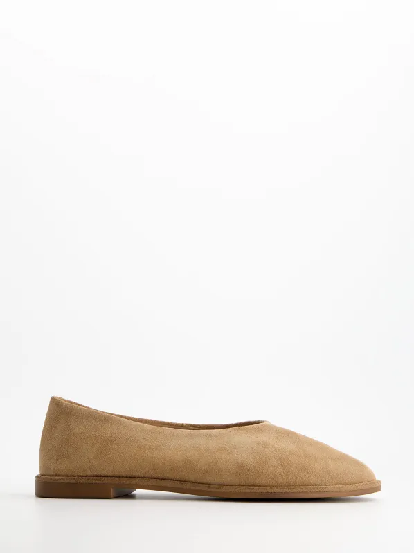 Minimal suede ballet flats - Dharma made by Ulanka