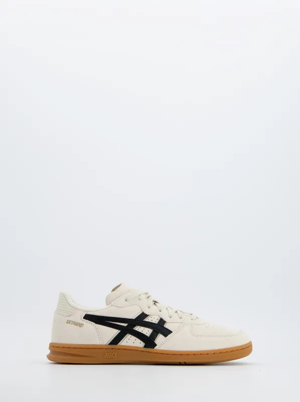 Zapatillas Asics Skyhand Beige made by Asics