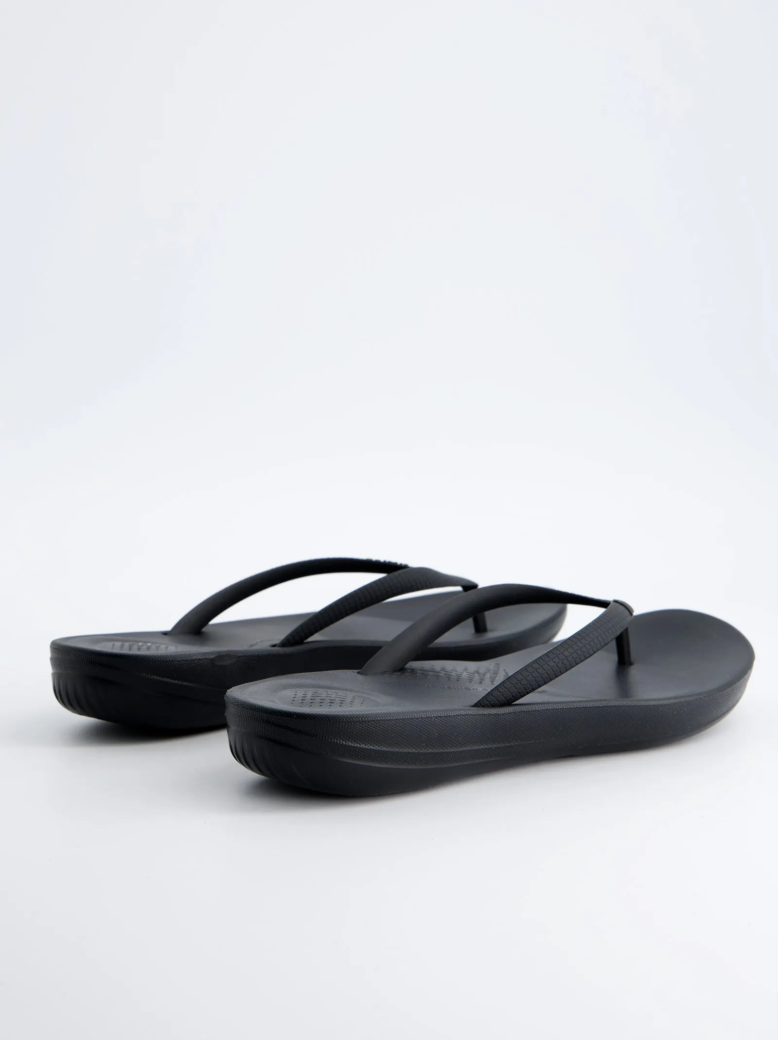 Toe-post sandal with ergonomic sole - Fitflop Iqushion sold by Ulanka product image thumbnail 4