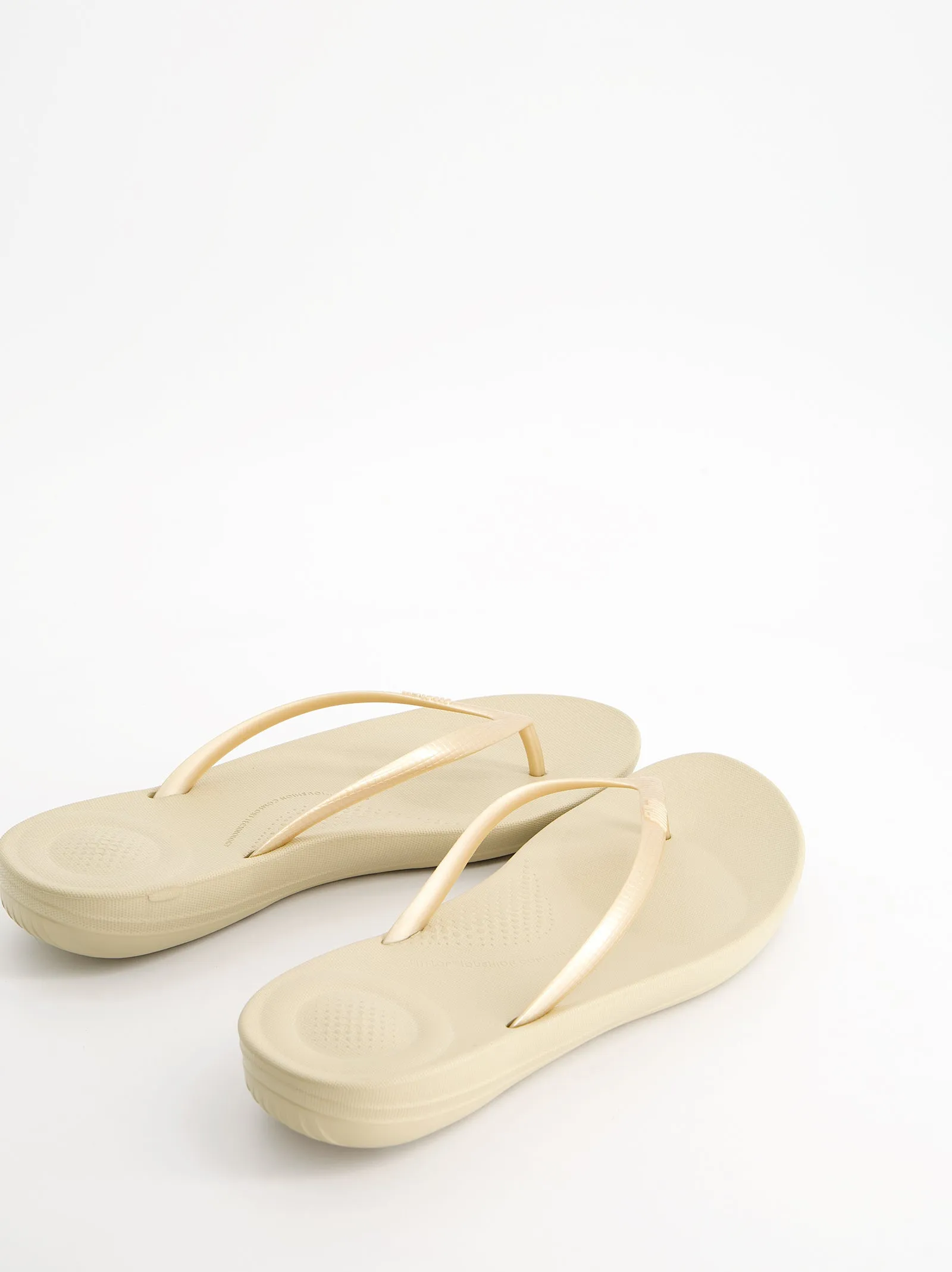 Toe-post sandal with ergonomic sole - Fitflop Iqushion sold by Ulanka product image thumbnail 5