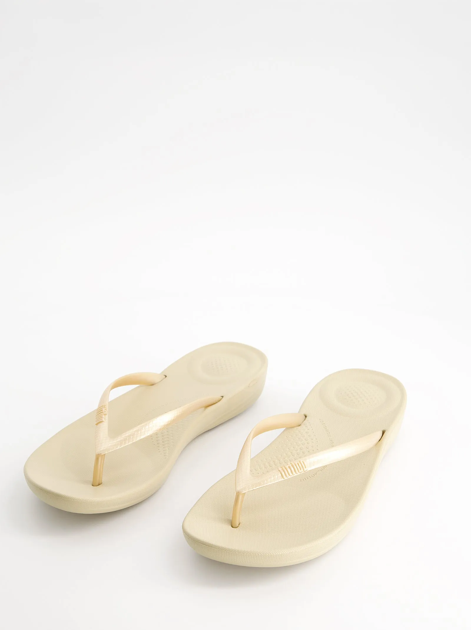 Toe-post sandal with ergonomic sole - Fitflop Iqushion sold by Ulanka product image thumbnail 3