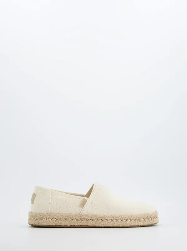 Toms Natural Canvas Espadrilles - Beige made by Toms