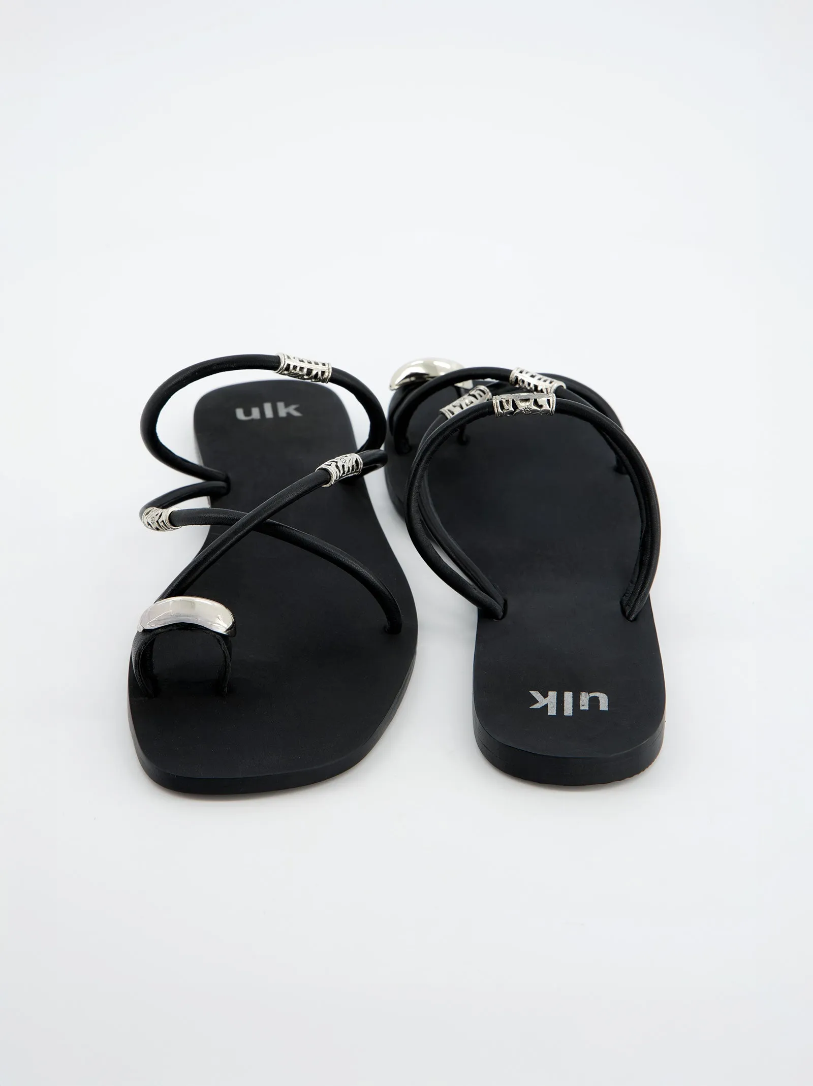 Sandalias Negras Con Detalles Metálicos- Ceren sold by Ulanka product image thumbnail 3