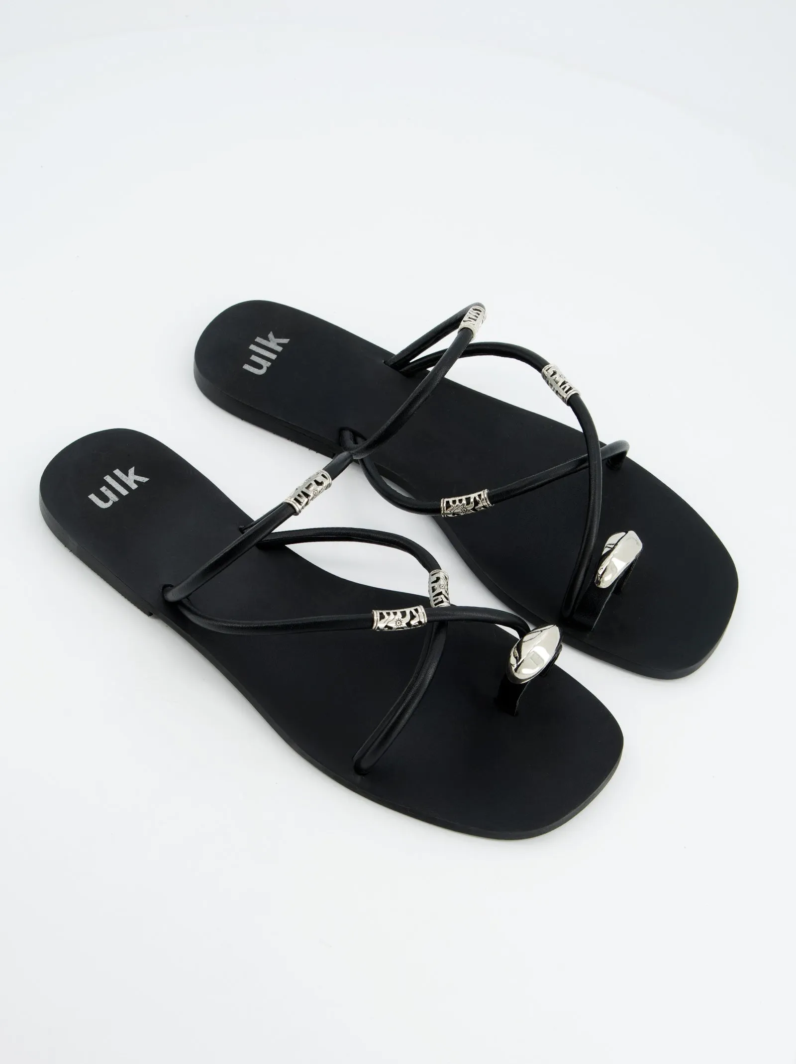 Sandalias Negras Con Detalles Metálicos- Ceren sold by Ulanka product image thumbnail 4
