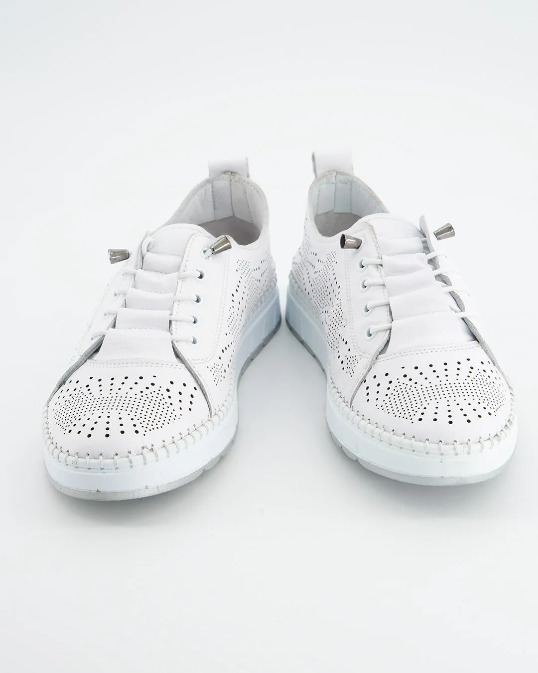 Deportiva de Piel Blanca Perforada - Nap sold by Ulanka product image thumbnail 4