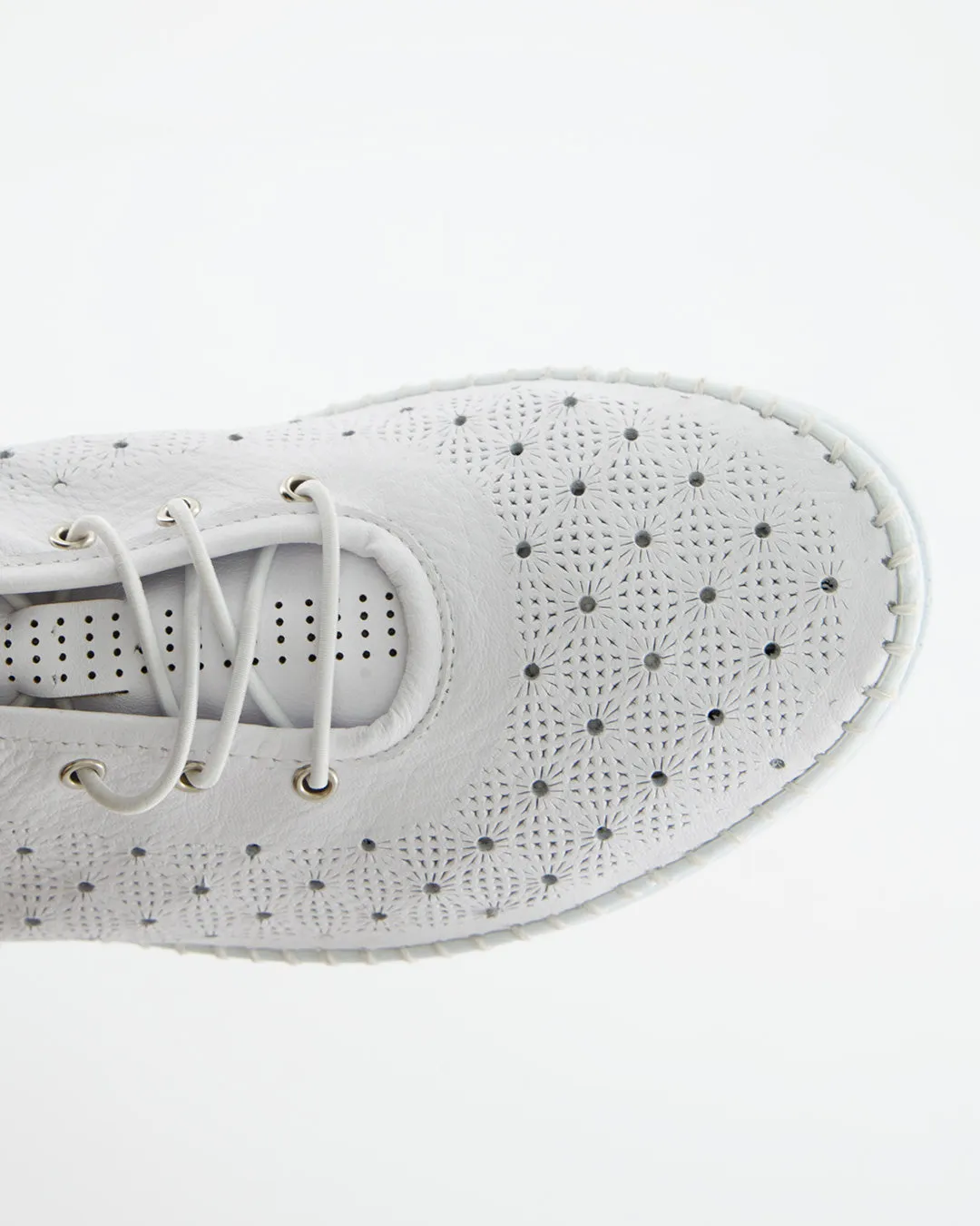 Deportivas de Piel Blanca sold by Ulanka product image thumbnail 4