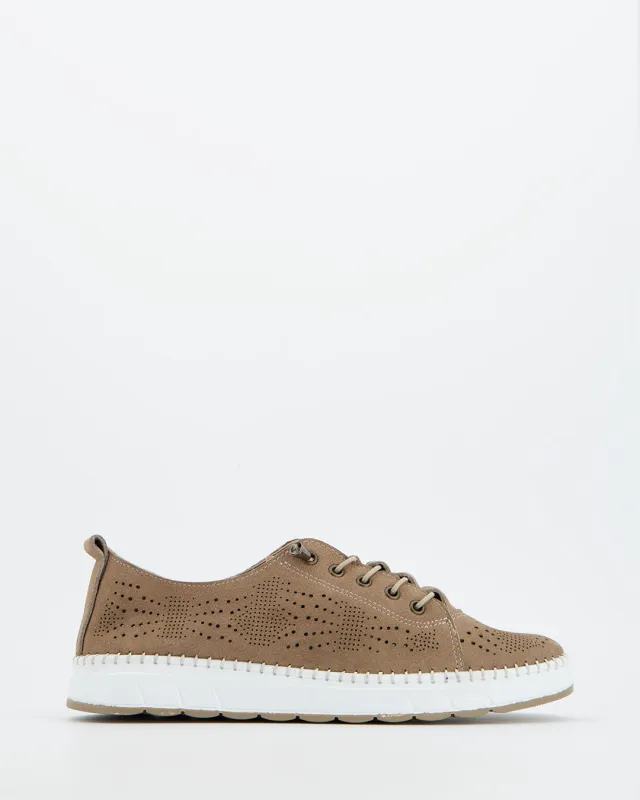 Beige suede sports shoe - Nap made by Ulanka