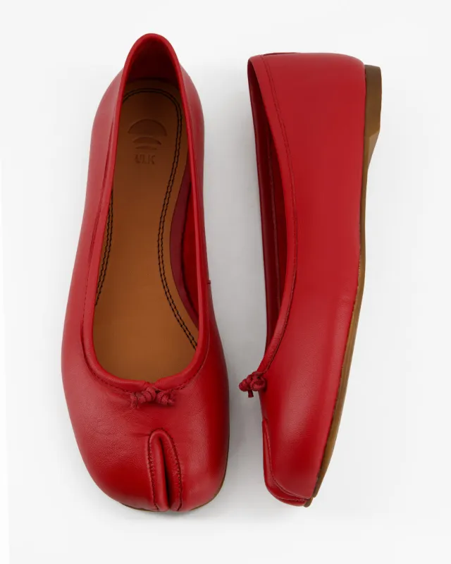 Karva - Leather tabi ballet flats made by Ulanka