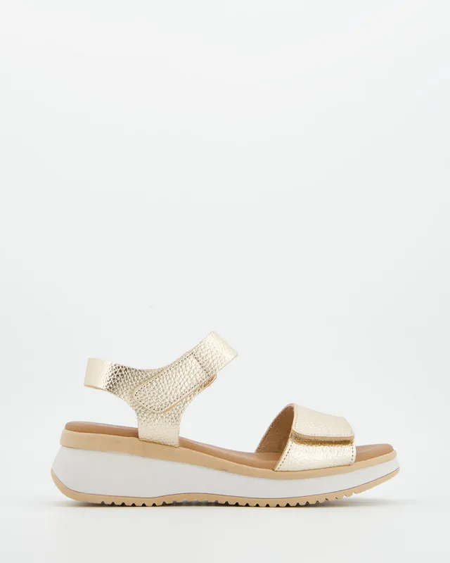 Sporty Platform Sandal -Cozy made by Ulanka
