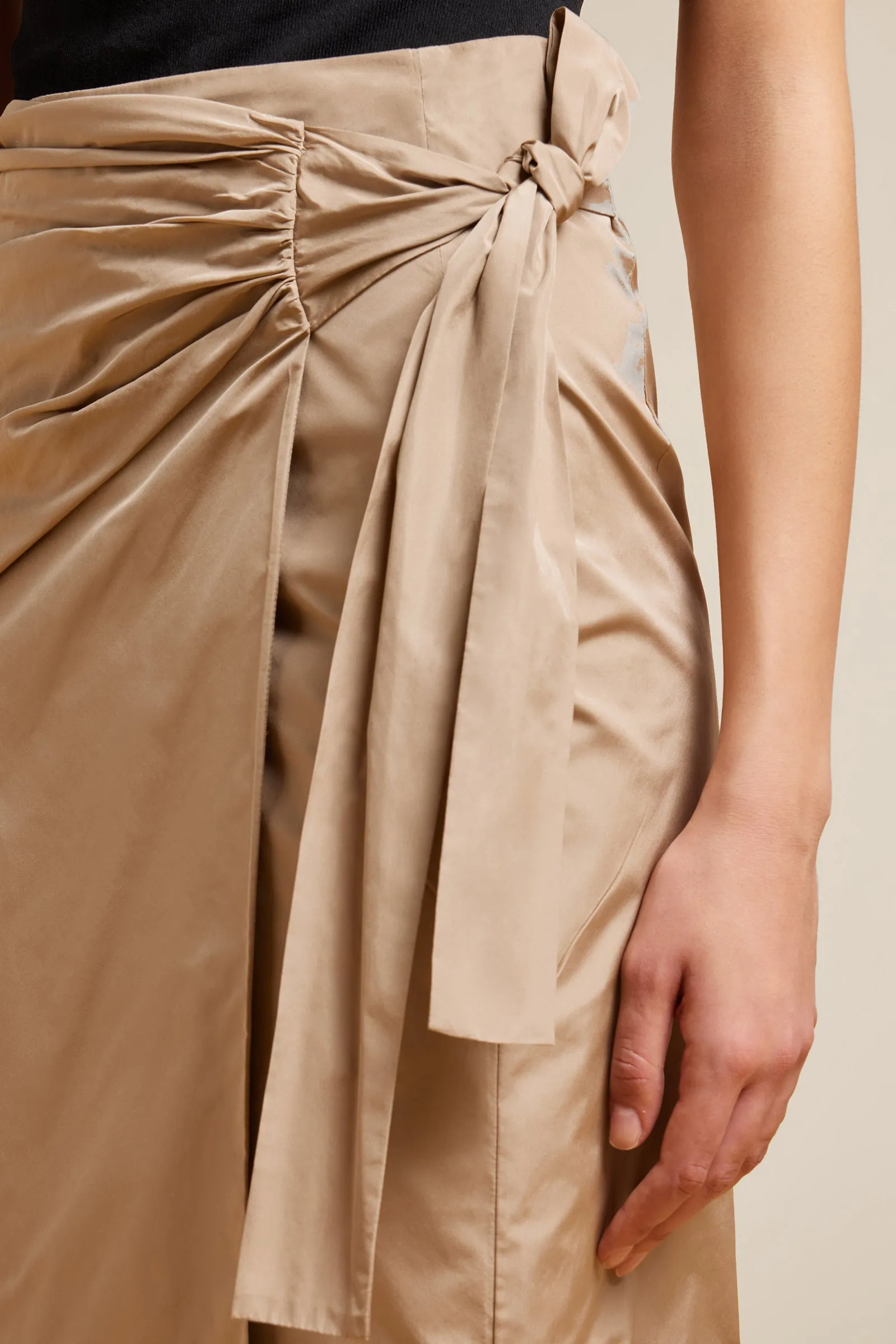 gonna portafoglio taffetà sold by Liviana Conti product image thumbnail 4