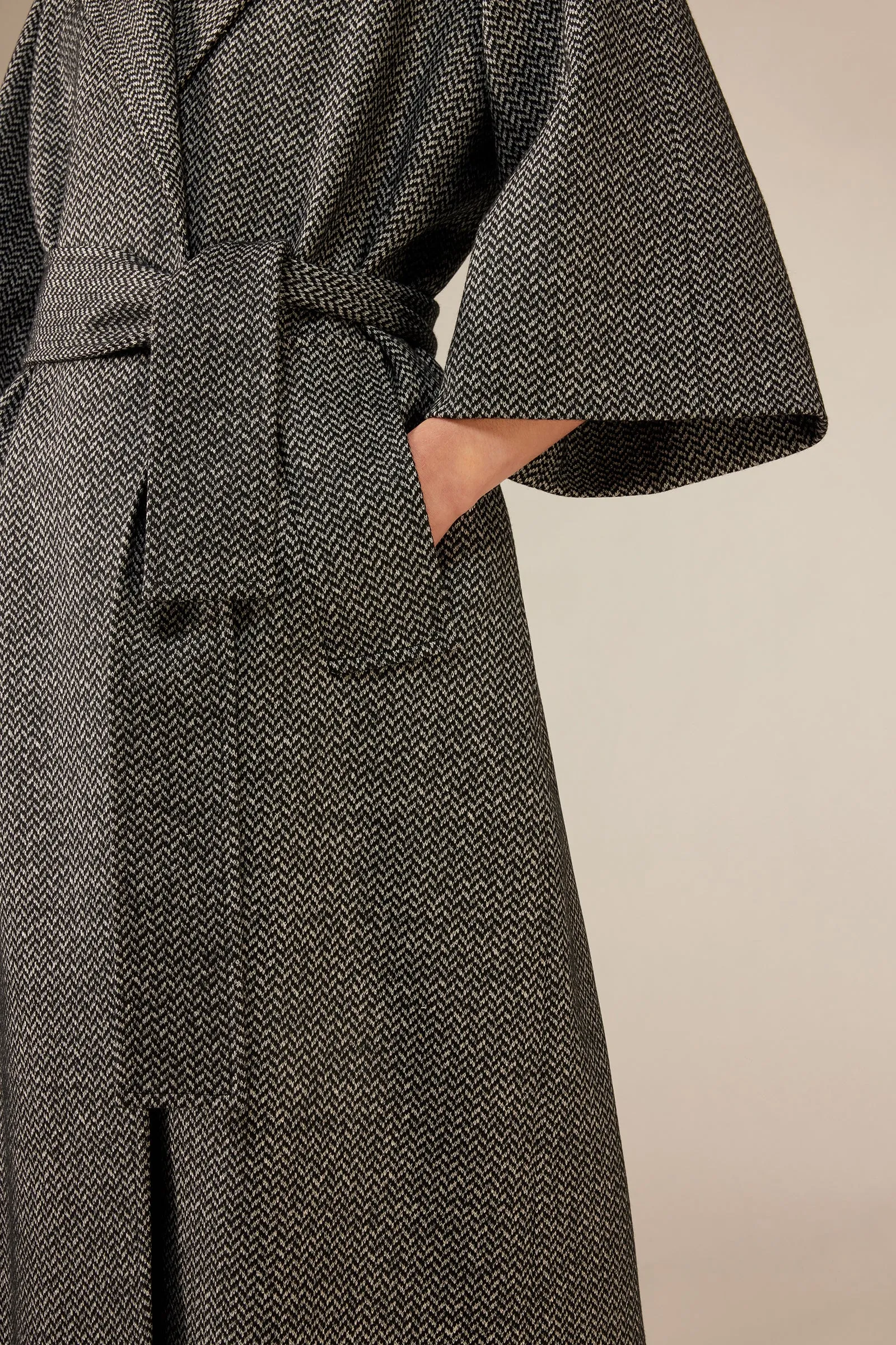 CAPPOTTO CON CINTURA sold by Liviana Conti product image thumbnail 3