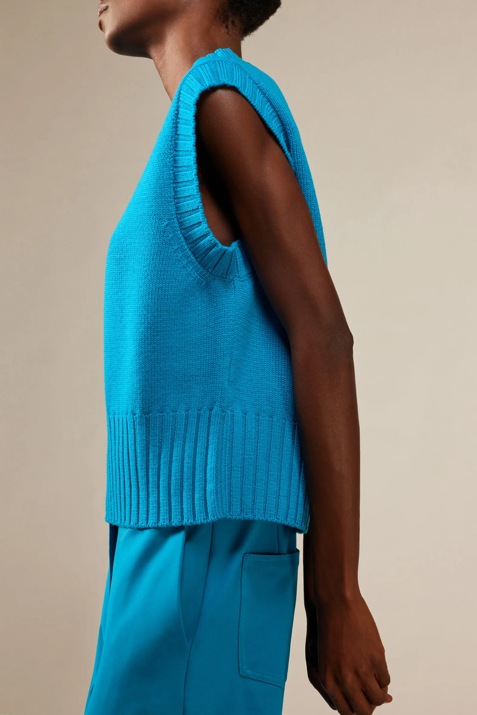 GILET sold by Liviana Conti product image thumbnail 2