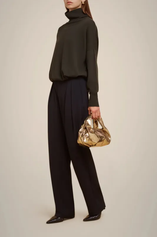 MAGLIA SCOLLO AMPIO sold by Liviana Conti